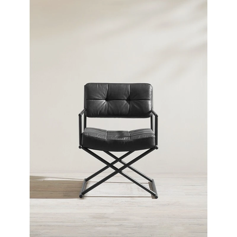 Office Furniture First - เก้าอี้โซฟาหนังวัวชั้นแรกสีดำสไตล์มินิมอลสไตล์อิตาลี เก้าอี้สำนักงานสไตล์นอร์ดิกเรโทรหรูหราเบาๆ เฟอร์นิเจอร์ดีไซน์เนอร์